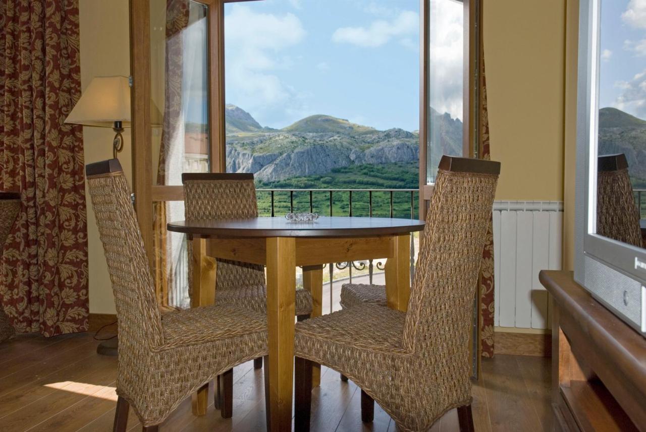 Hotel Presa Riano  Room photo